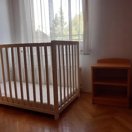 Διαμέρισμα 14 Ferohelyes Haz Sajat Steggel, Jatszoterrel Balatonfenyvesen Vizparti Utcaban Balatonfenyves